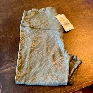 Fabletics 7/8 High Waisted Powehold Leggings